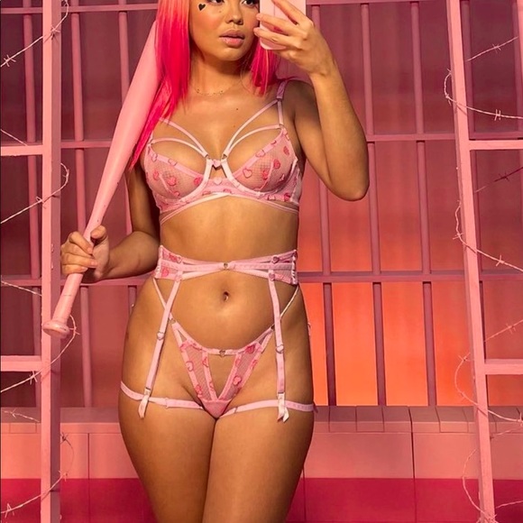 Voight by Valentina Polly Set -Heartbreaker Collection-...